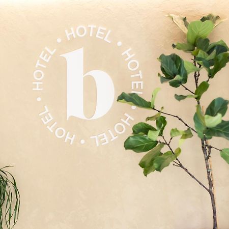 Hotel Burlada Luaran gambar