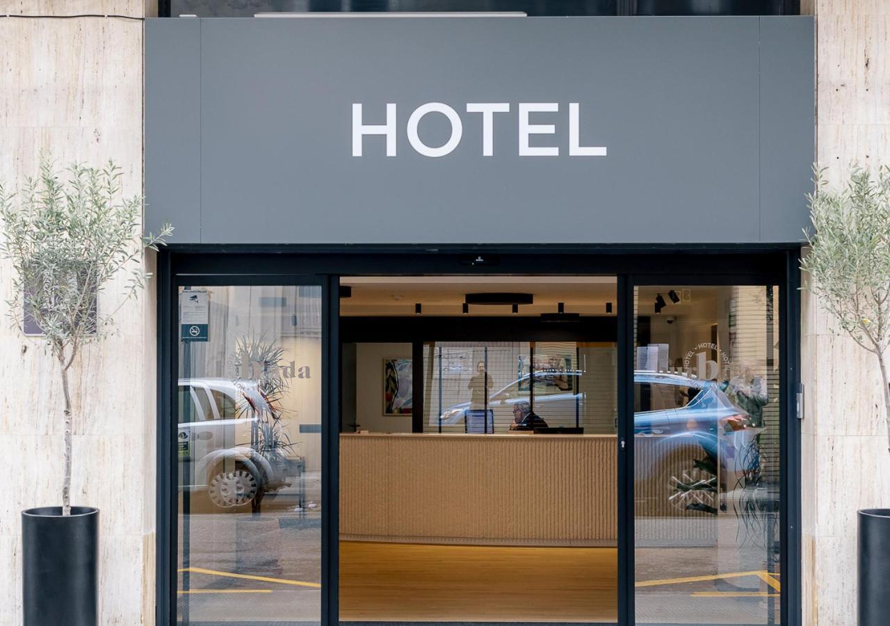 Hotel Burlada Luaran gambar