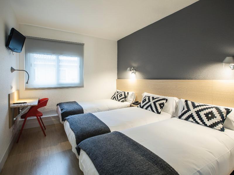Hotel Burlada Luaran gambar